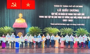 EVNHCMC: 6 gương điển hình được tuyên dương cấp thành phố về thực hiện tốt học tập và làm theo tư tưởng, đạo đức, phong cách Hồ Chí Minh